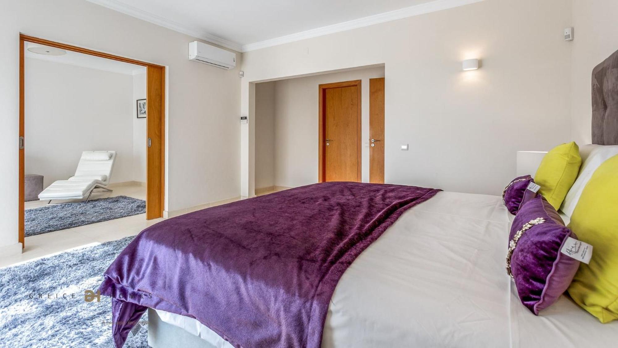 Luxuosa Moradia V5 Em - Greice Homes