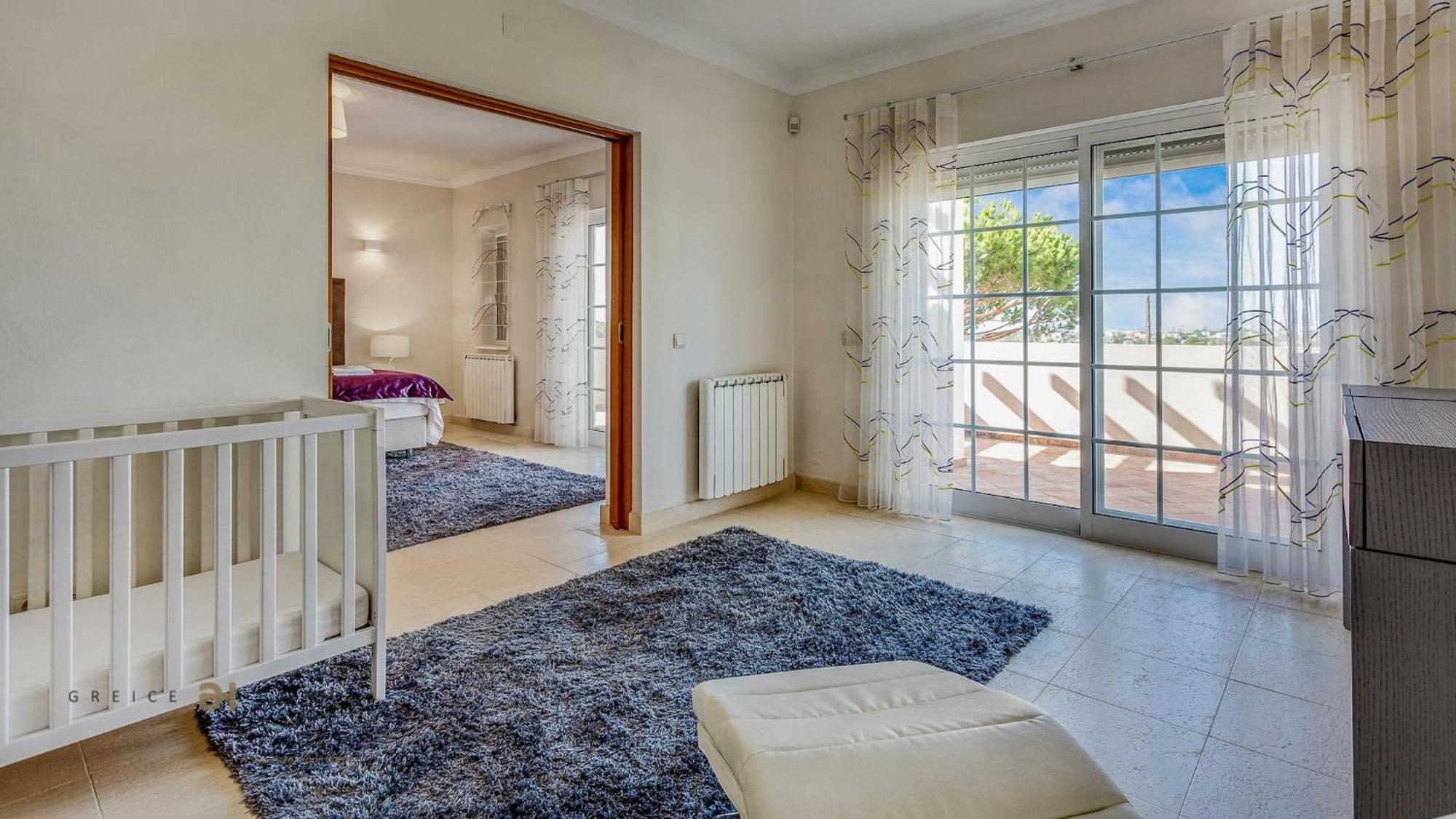Luxuosa Moradia V5 Em - Greice Homes Villa