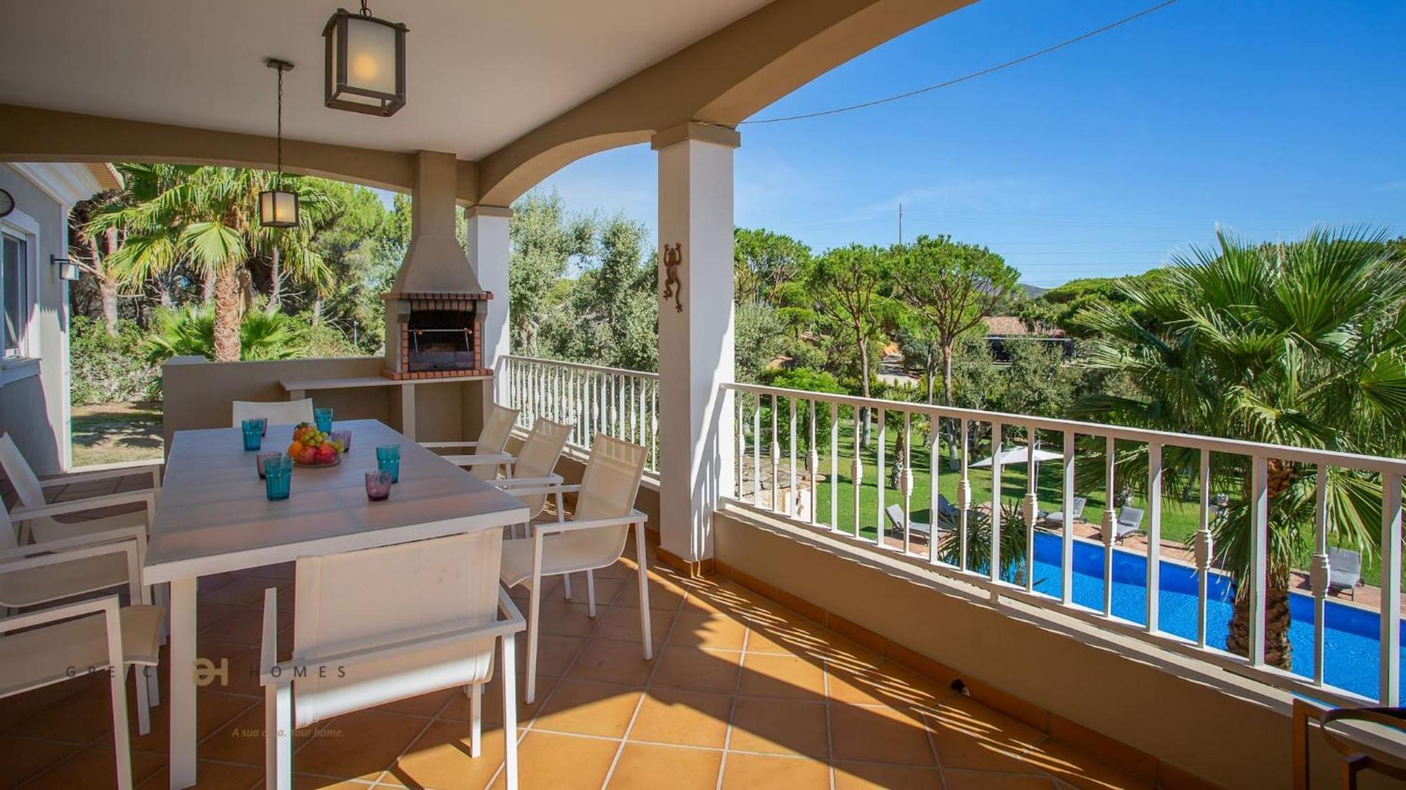 Luxuosa Moradia V5 Em - Greice Homes *