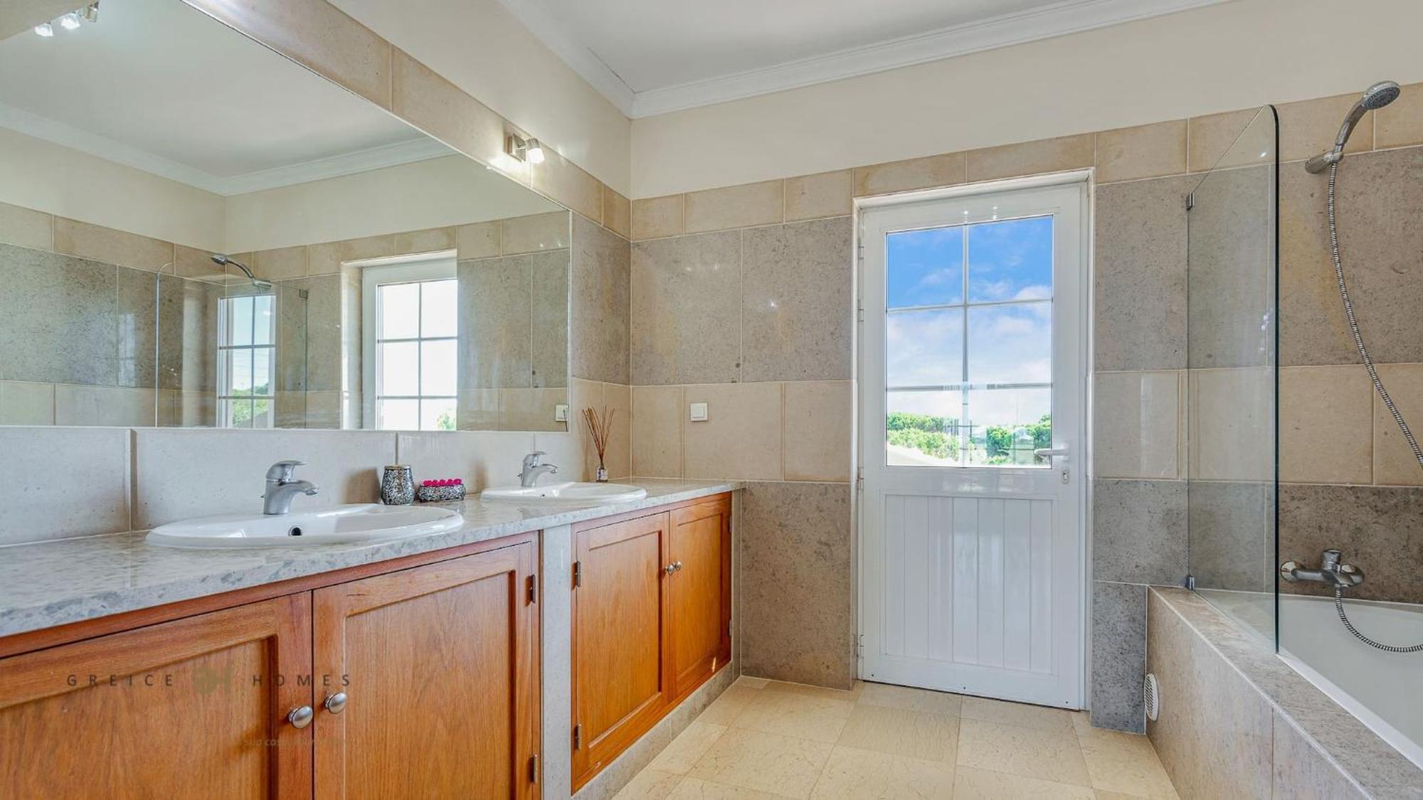 Luxuosa Moradia V5 Em - Greice Homes * Quarteira