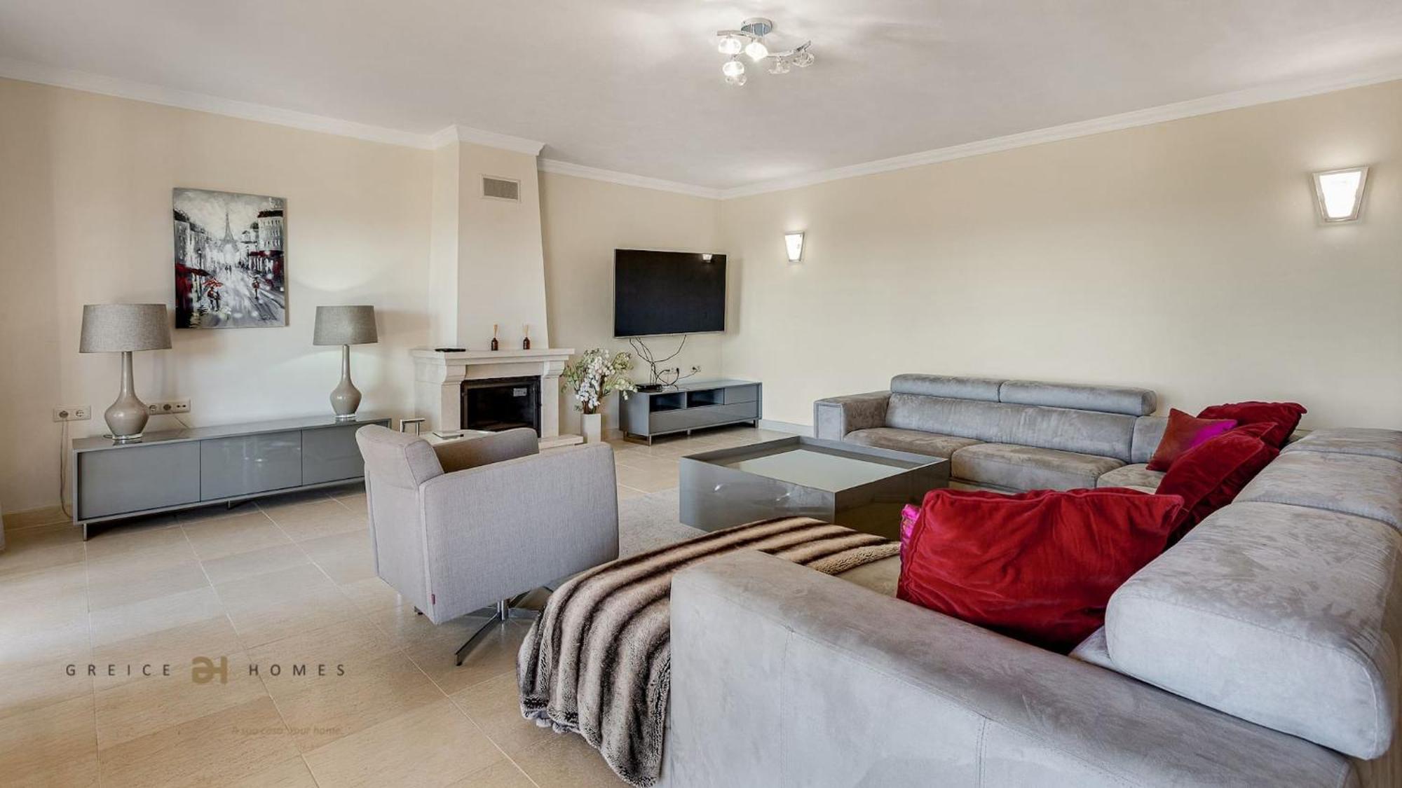 Luxuosa Moradia V5 Em - Greice Homes *